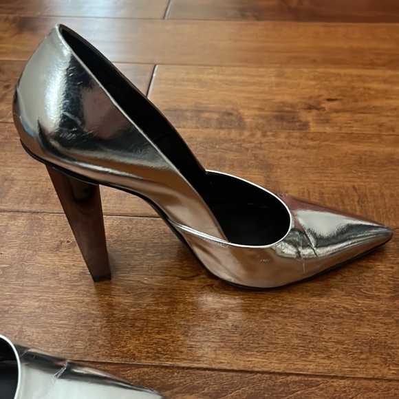 Poiret Toe Pump Metal Rod Heel Italian Shoes size 39.5 - Picture 10 of 16